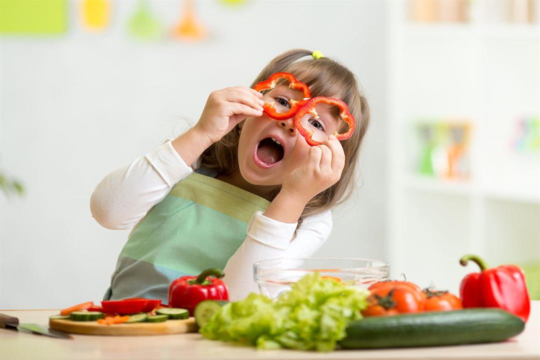 أطعمة تحمي العيون وتحسن البصر