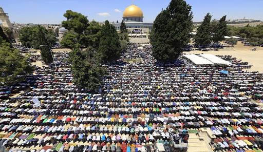 فلسطين... 25 ألف مصلٍّ يؤدون صلاة الجمعة في المسجد الأقصى