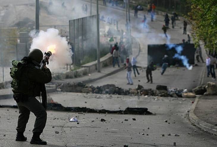 عشرات الاصابات جراء قمع الاحتلال الصهيوني مسيرات مناهضة للاستيطان 