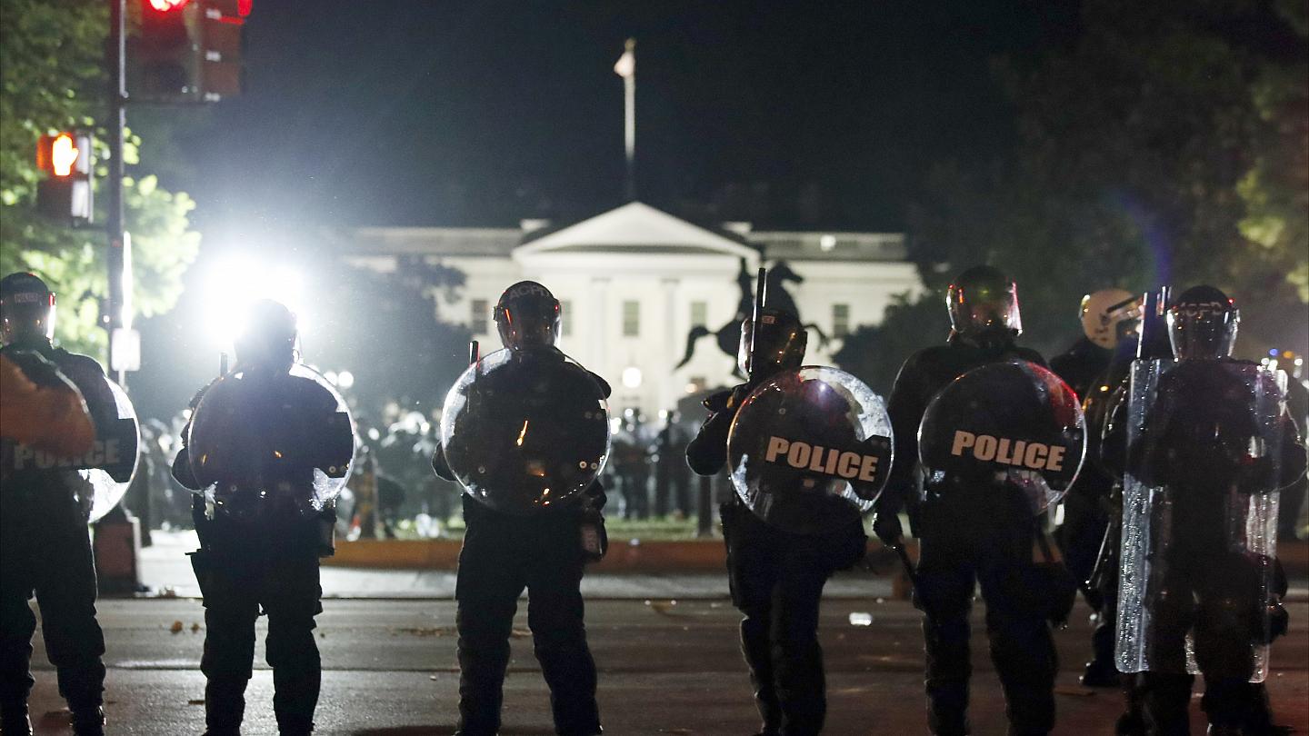 احتجاجات امريكية بعد مقتل مواطن برصاص الشرطة