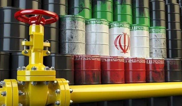 أسعار النفط تتراجع مع مخاوف استئناف إمدادات الخام الإيرانية