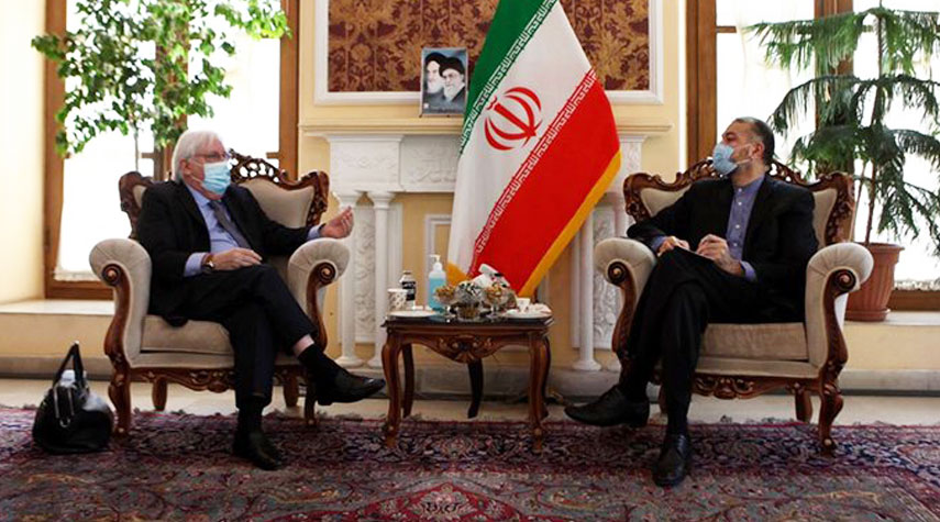 المبعوث الأممي لليمن يلتقي بمساعد رئيس البرلمان الايراني