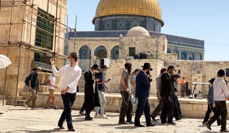 شبّان مقدسيون يتصدّون لمسيرة استفزازية لشذاذ المستوطنين في القدس