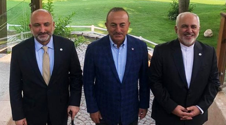  اجتماع ثلاثي بين وزراء خارجية ايران وتركيا وافغانستان في انطاليا