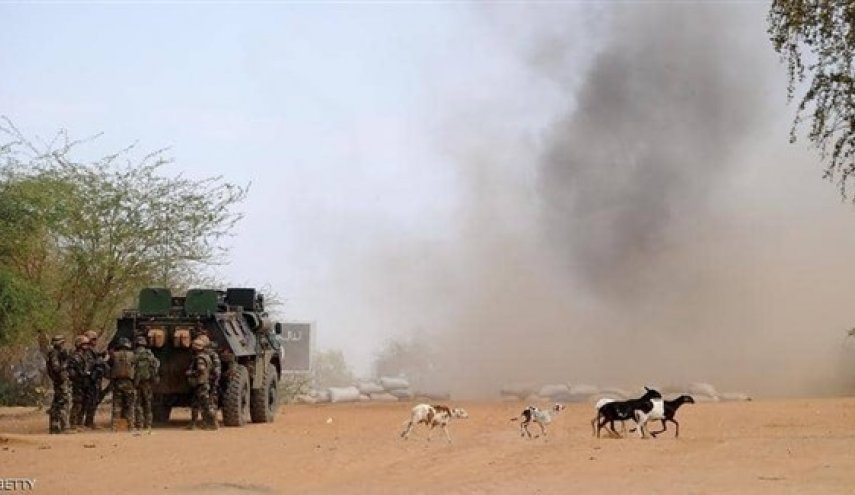 انفجار في "مالي" يسفر عن جرح 6 جنود فرنسيين