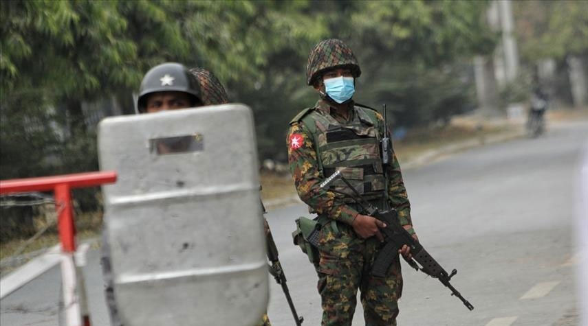 قوات الأمن في ميانمار تقتل 25 شخصاً في مداهمة لبلدة
