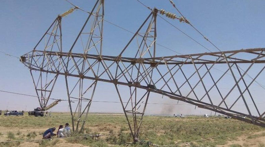 استهداف برجين لنقل الكهرباء من ايران الى ديالى في العراق