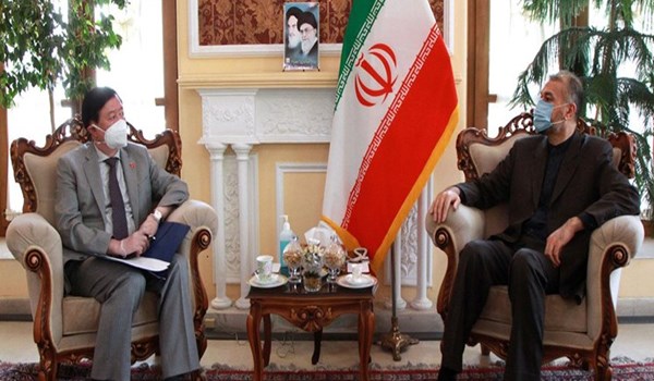 عبد اللهيان يؤكد ضرورة تعزيز العلاقات بين طهران وبكين