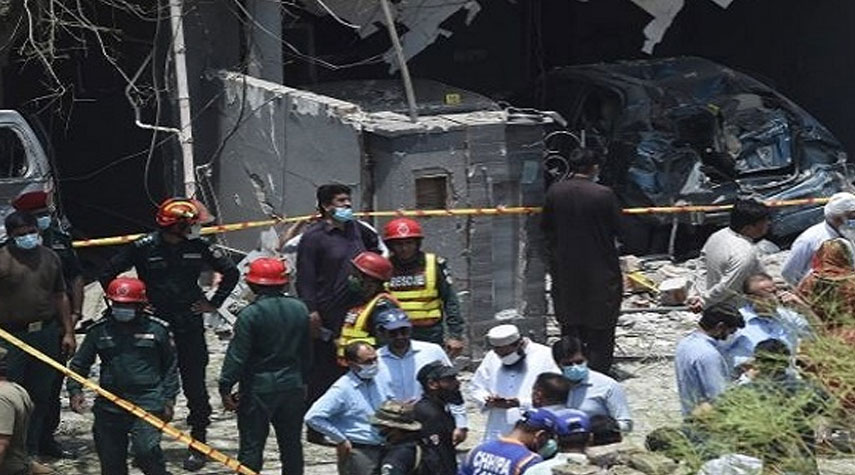 مقتل 10 اشخاص بينهم 6 صينيين بانفجار استهدف حافلة في شمال باكستان