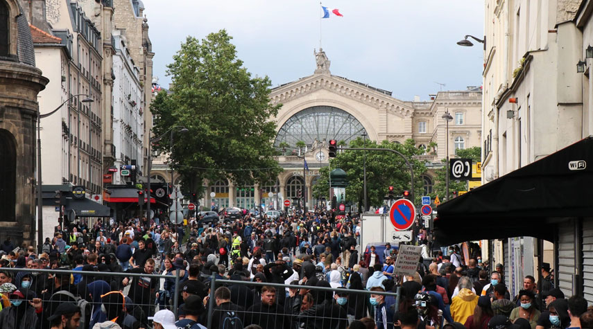 فرنسا... احتجاجات ضد إجراءات أعلنها ماكرون لبعض القطاعات