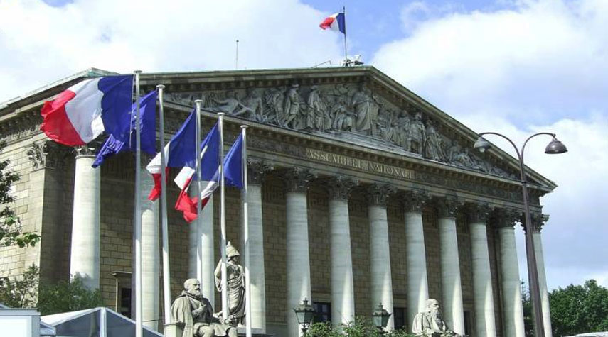 فرنسا تعلن عقد مؤتمر دولي بشأن لبنان