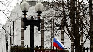 السفارة الروسية تحذر أمريكا بشأن الأسلحة فرط الصوتية