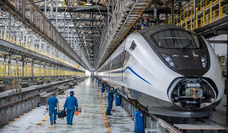 الصين تكشف عن أسرع قطار مغناطيسي في العالم