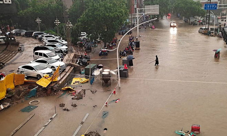 إجلاء 200 الف شخص بسبب الفيضانات في وسط الصين