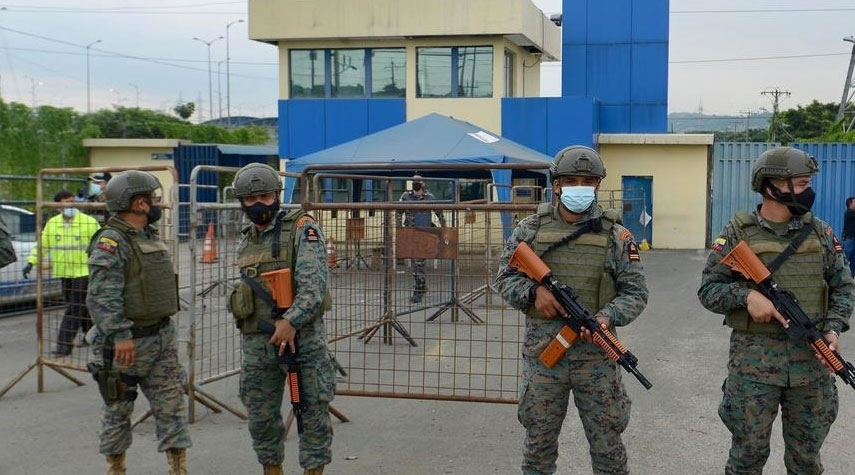 مقتل 18 سجيناً على الأقل في أعمال شغب داخل سجنين في الإكوادور