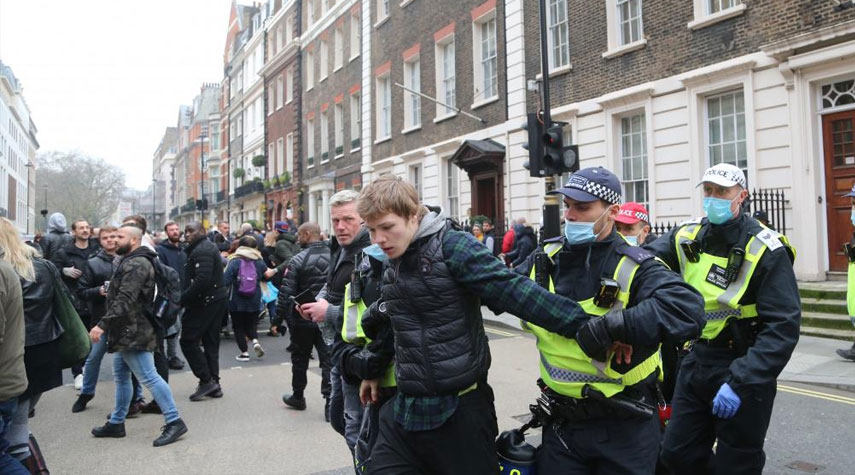 احتجاجات ضد التلقيح في لندن تؤدي لإعتقالات وإصابات