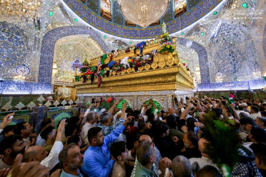 عشرات الآلاف يتوافدون على مرقد الإمام علي (ع) لإحياء عيد الغدير الأغر