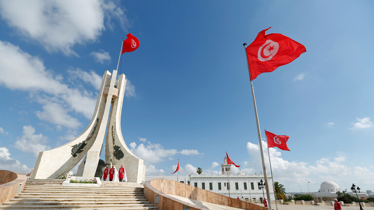 تونس : قوات الأمن تضع قاضيا تحت الإقامة الجبرية