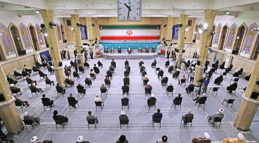بالصور.. مراسم إنفاذ الحكم الرئاسي للرئيس الايراني الجديد