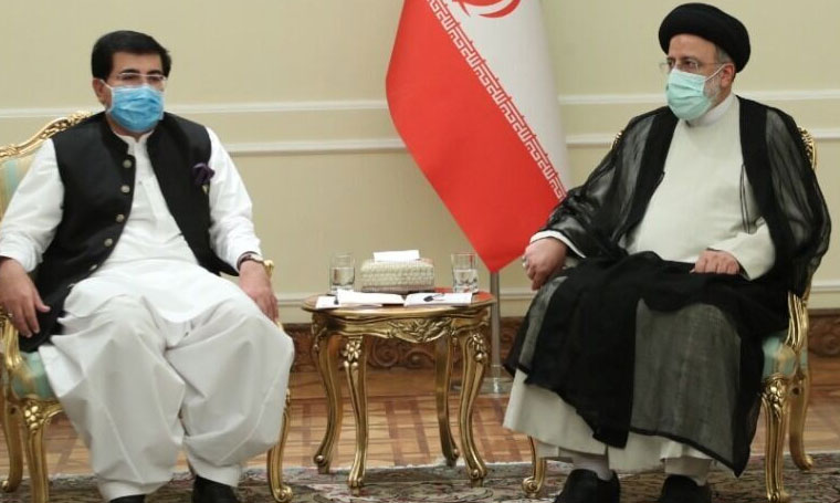 الرئيس الإيراني: تربطنا مع باكستان أواصر لا تنفصم