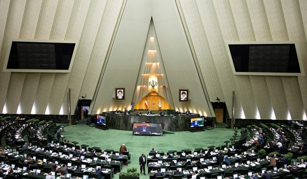 بدء مراسم اداء اليمين الدستورية للرئيس الايراني الجديد بحضور الوفود الدولية
