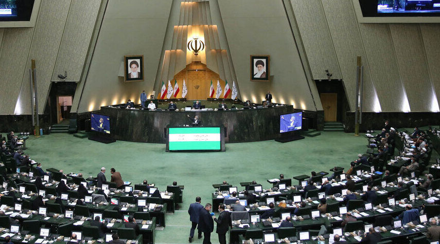 8 وزراء مرشحين يحضرون اجتماع اللجنة الاستراتيجية في البرلمان الايراني
