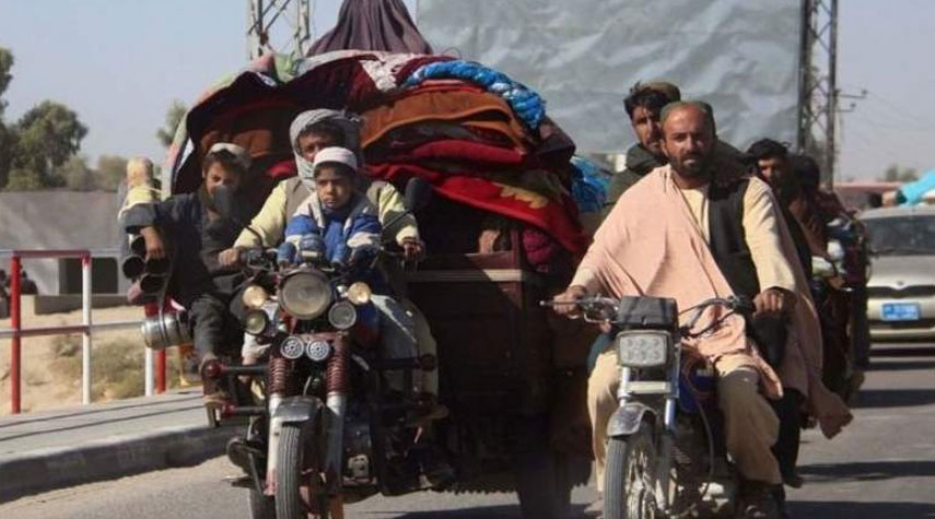 نزوح جماعي من كابل بعد بلوغ عناصر "طالبان" أطرافها