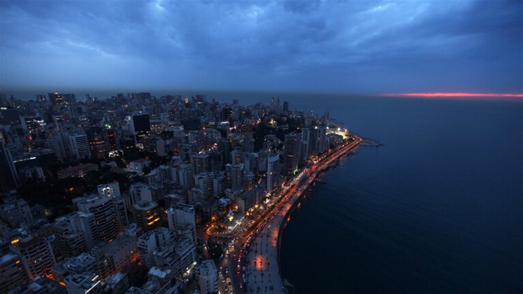 لبنان يغرق في الظلام الشامل