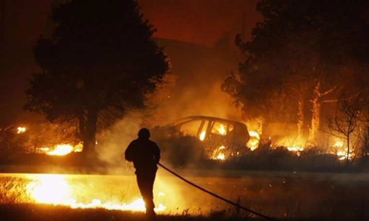 مقتل شخصين بحريق غابات قرب سان تروبيه في فرنسا