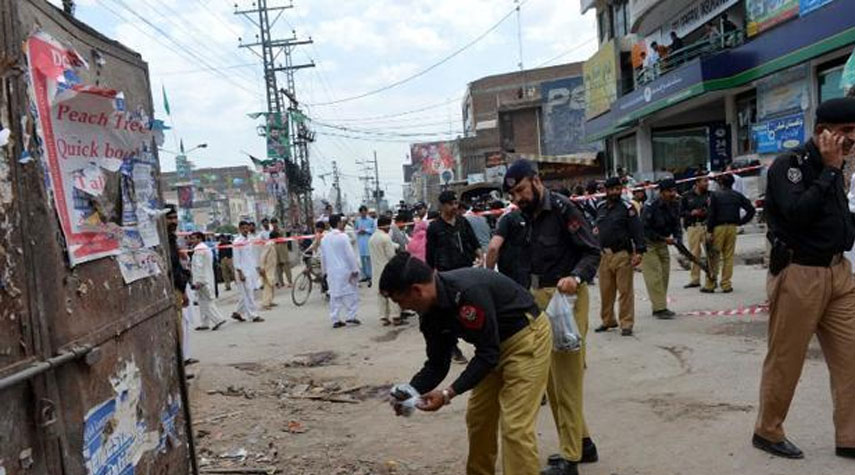 عشرات الشهداء والجرحى اثر انفجار استهدف موكب عاشورائي في باكستان