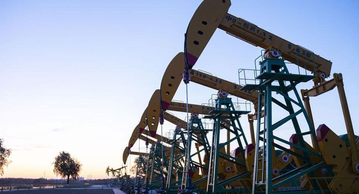 صعود أسعار النفط بنسبة 5% بعد خسائر متواصلة