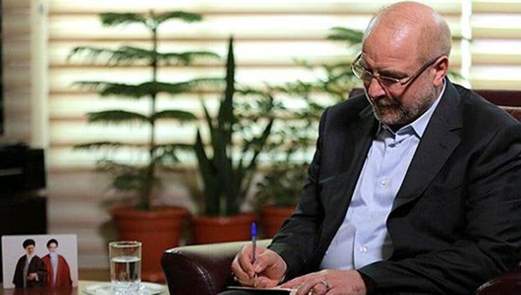 رئيس البرلمان الايراني يدعو لبذل المزيد من الجهود لحل مشاكل الشعب