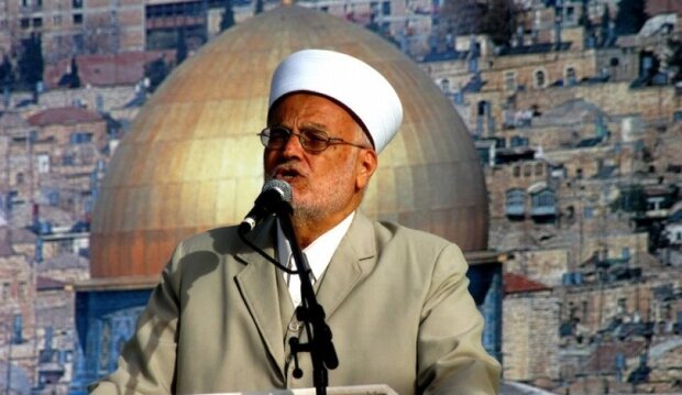 الشيخ صبري: الاحتلال يحاول السيطرة على ادارة المسجد الاقصى