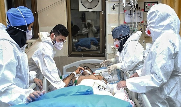 رصد 25870 إصابة جديدة و610 وفيات بكورونا في إيران
