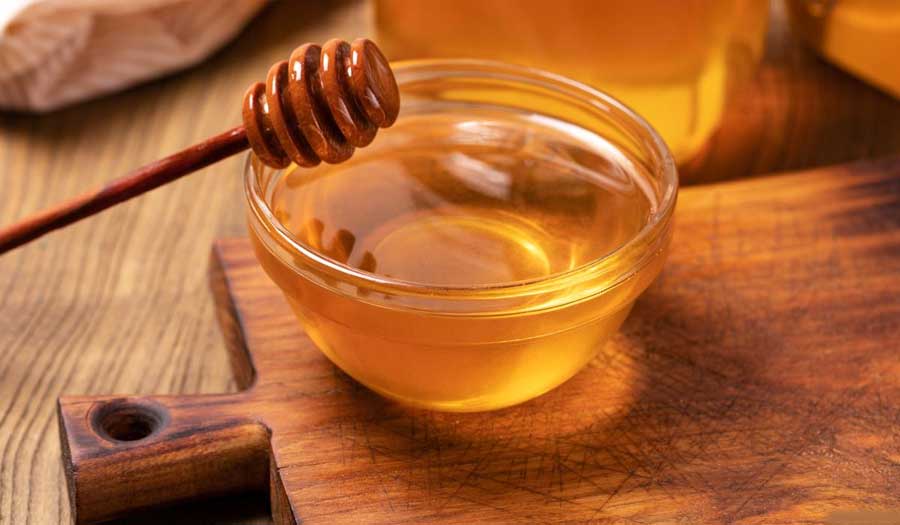أبرز فوائد العسل.. شفاء من الأمراض وتعزيز القوة والسلامة 