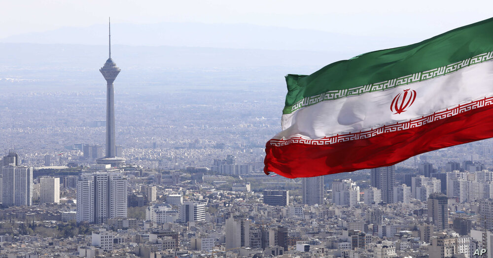 ايران تقر استثمارات أجنبية بـ 2 مليار دولار