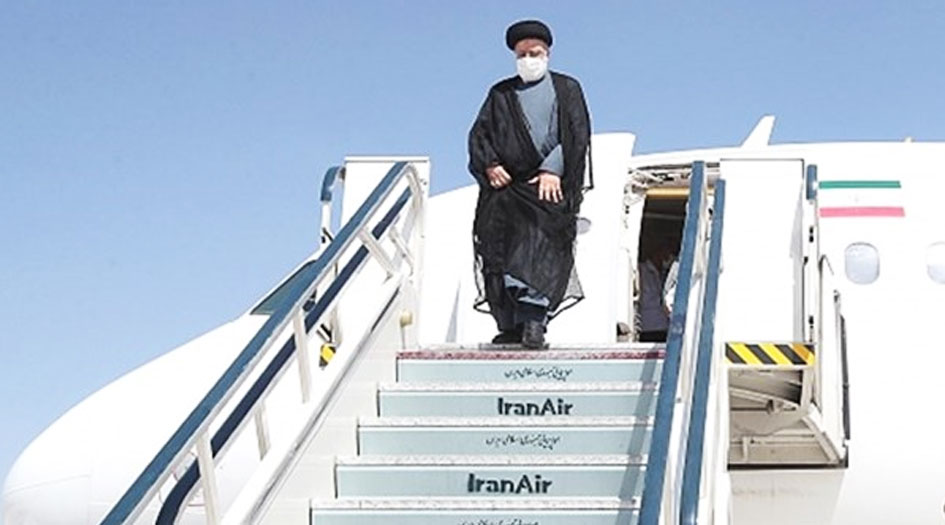 الرئيس الايراني يصل الى العاصمة دوشنبة