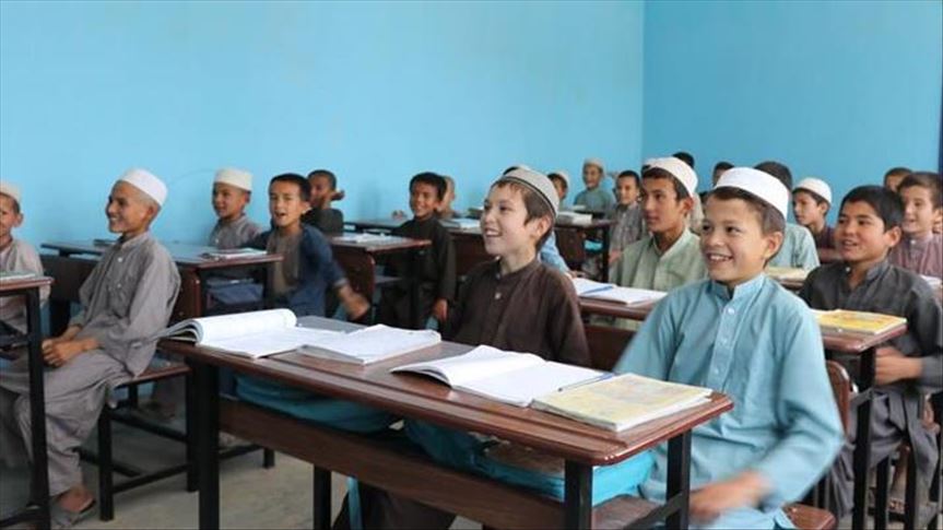 عودة التلاميذ الى المدارس في افغانستان دون الفتيات