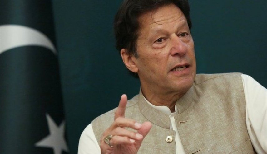 رئيس وزراء باكستان يحذر من حرب اهلية في افغانستان