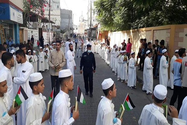 مسيرة قرآنية تكريماً لحفظة المصحف في قطاع غزة