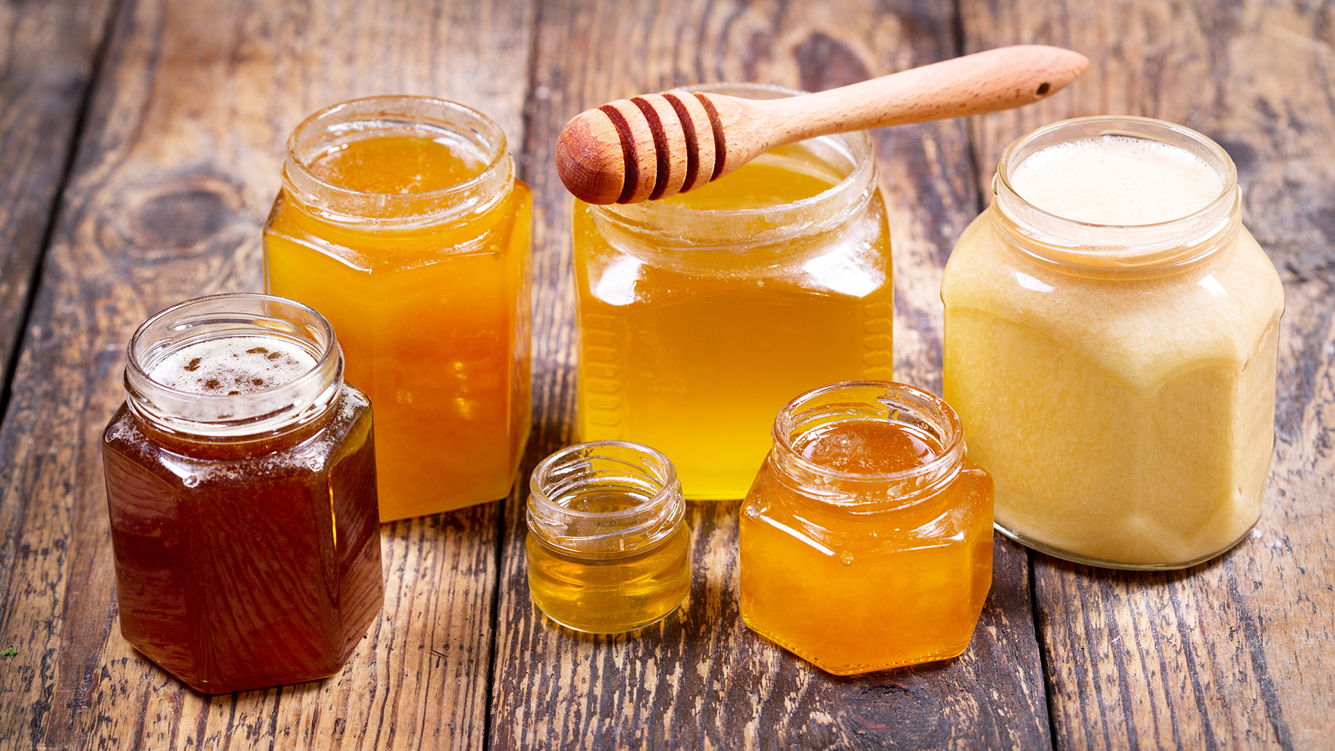 هل تعلم ما كمية العسل التي يسمح بتناولها في اليوم؟