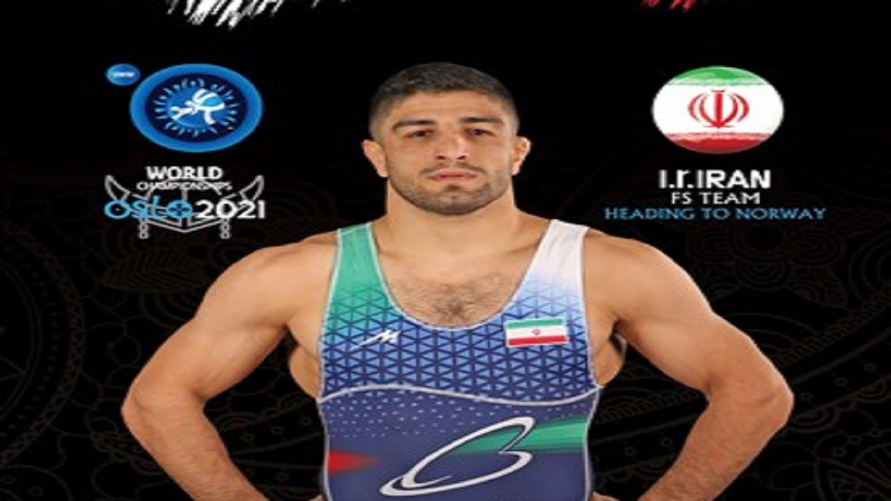 مصارع إيراني يبلغ نهائي بطولة العالم للمصارعة الحرة