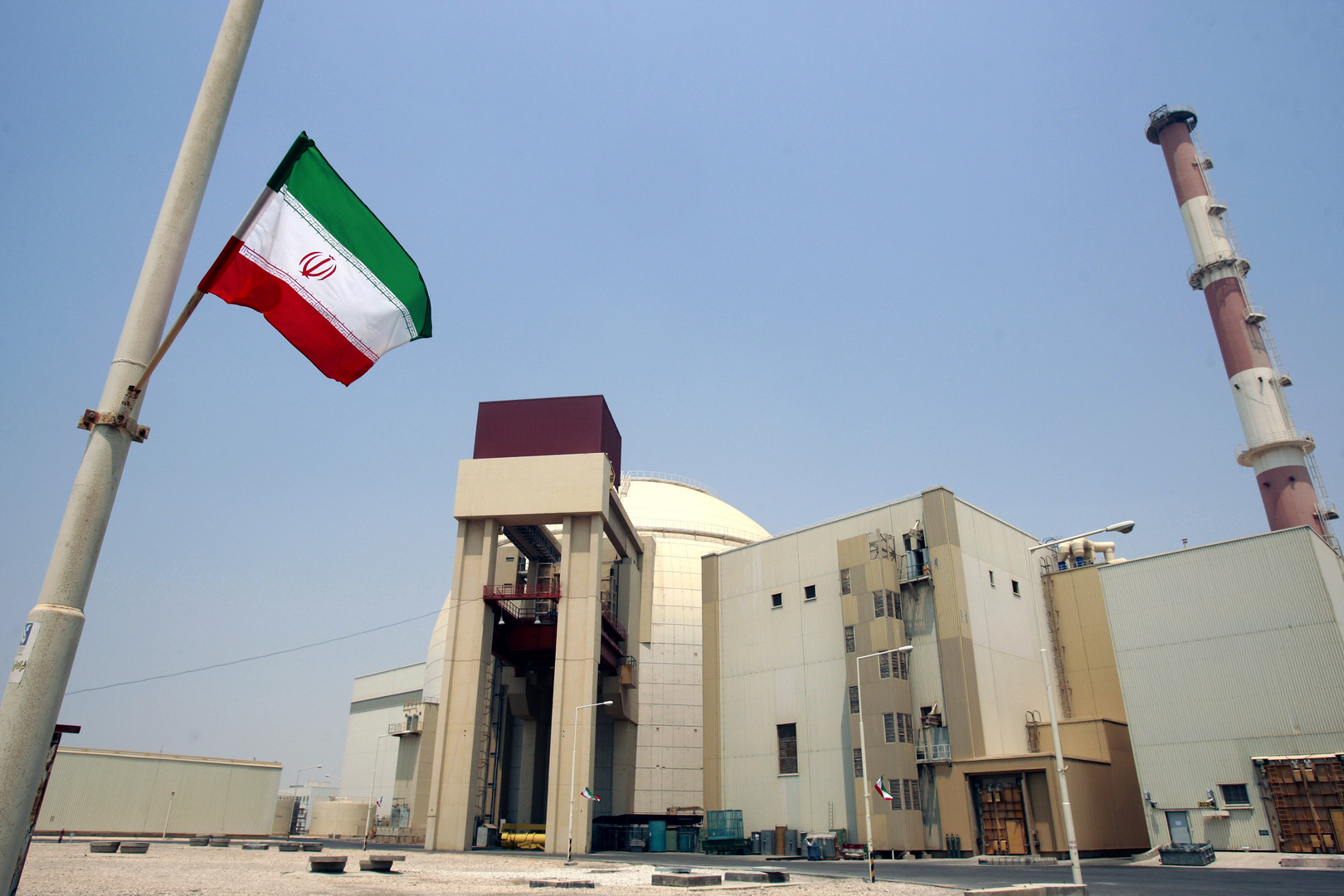 استبدال الوقود السنوي لمحطة بوشهر النووية