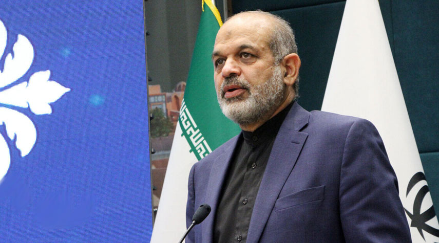 وزير الداخلية يحذر الاعداء من اي مغامرة ضد ايران