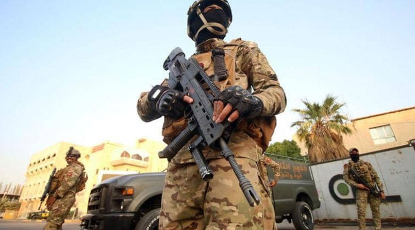 القطعات الأمنية تباشر مسك مراكز الاقتراع في العراق