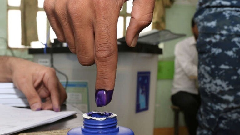 اغلاق صناديق الاقتراع في انتخابات التصويت الخاص في العراق 
