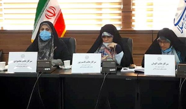 وفد ايراني نسوي يشارك في الملتقى الدولي لنساء اوراسيا