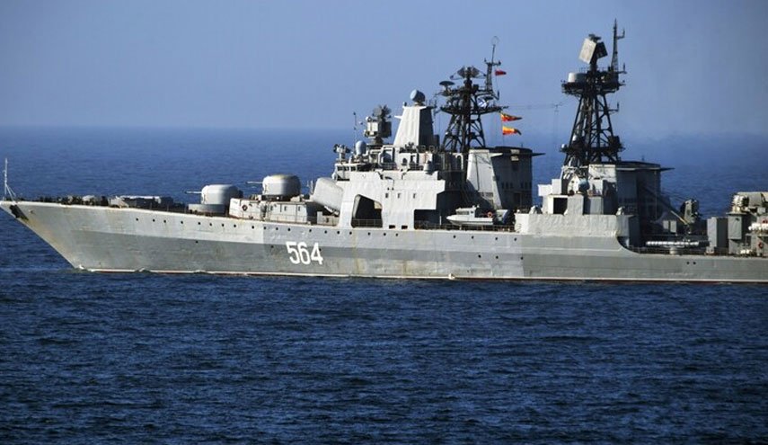 روسيا تتصدى لمدمرة امريكية في بحر اليابان