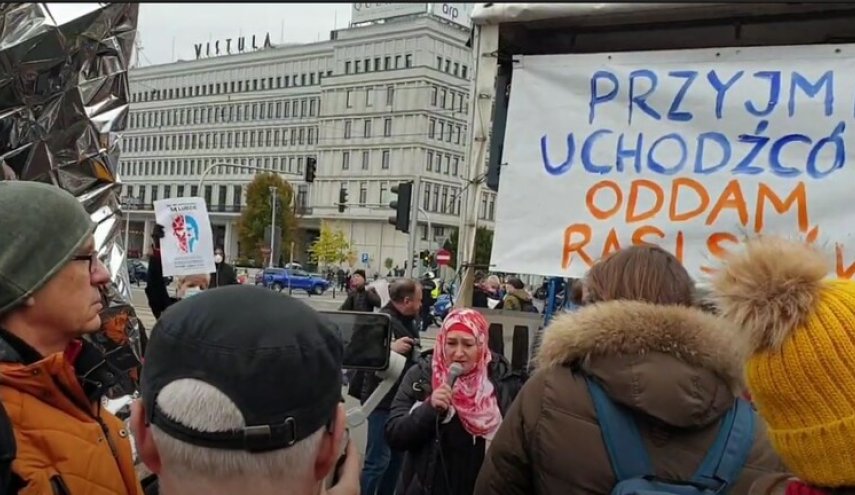 مظاهرة في بولندا احتجاجا على القسوة في التعامل مع المهاجرين