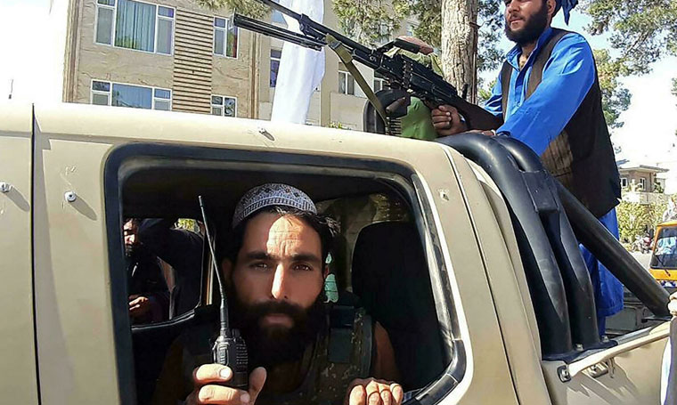 طالبان تعلن الإطاحة بـ"والي داعش" في ننغرهار